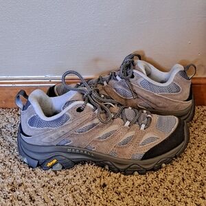 Merrell Women's Moab 3 Waterproof Hiking Shoe Leather & Mesh Upper Size 7.5
